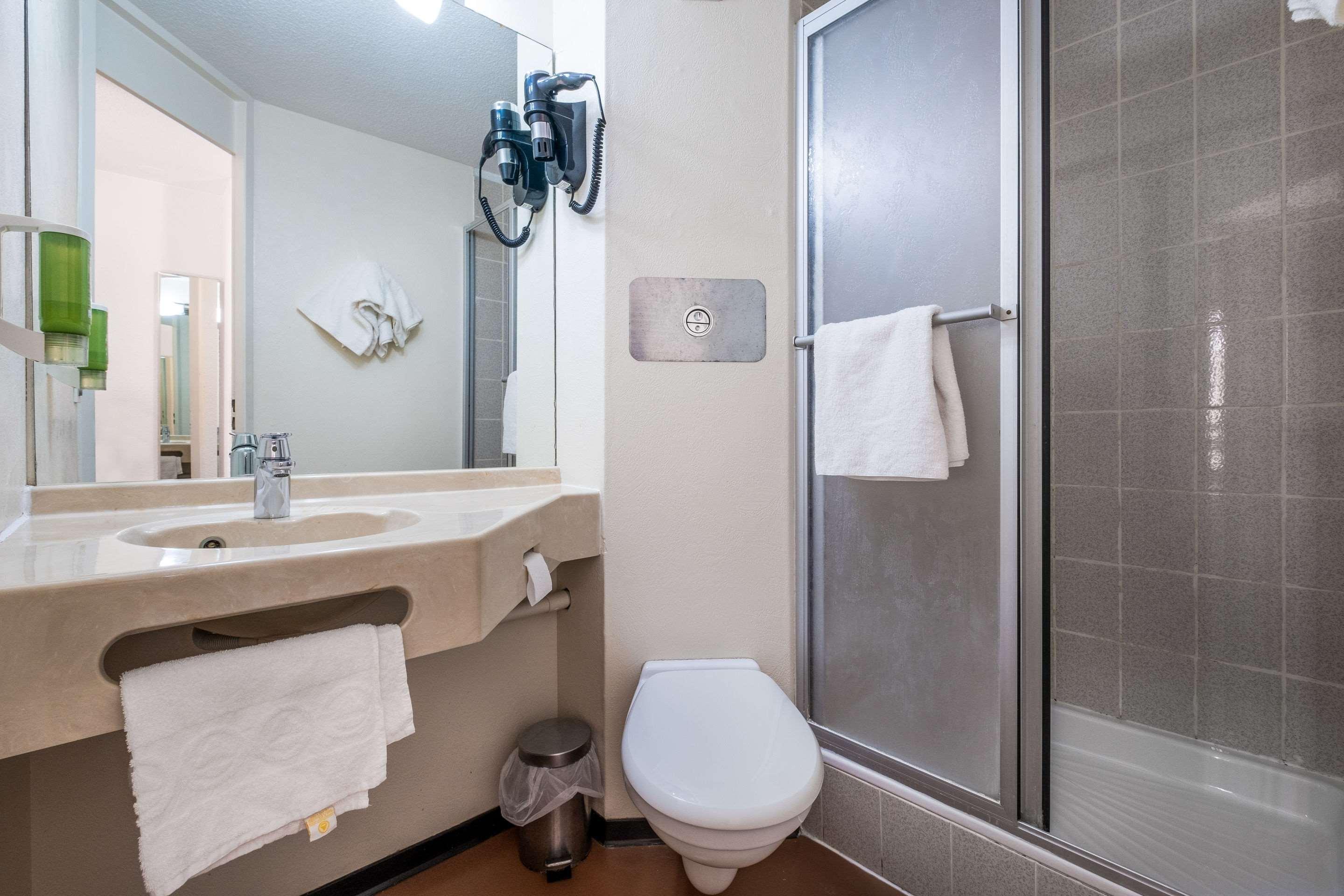 שלה B&B Hotel Marne-La-Vallee Chelles מראה חיצוני תמונה